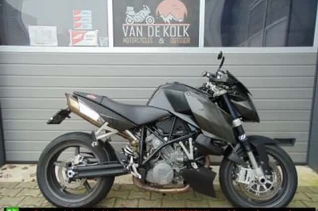KTM 990 (2011) thumbnail 1