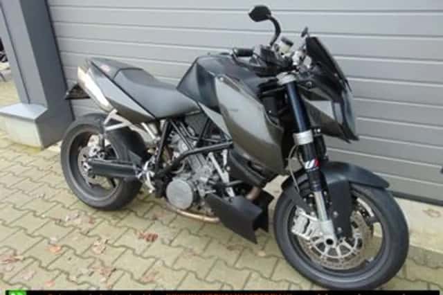 KTM 990 (2011) thumbnail 6
