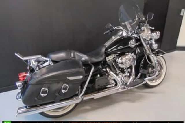 HARLEY-DAVIDSON ROAD (2009) thumbnail 3