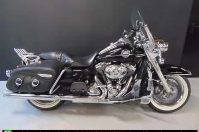 HARLEY-DAVIDSON ROAD (2009) thumbnail 4