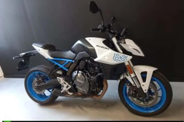 Suzuki GSX-8S (2024) thumbnail 4