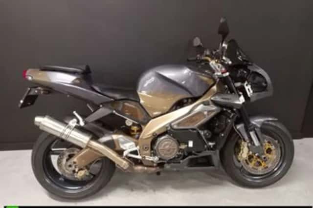APRILIA TUONO (2002) thumbnail 4