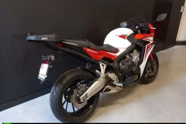 Honda CBR (2015) thumbnail 3