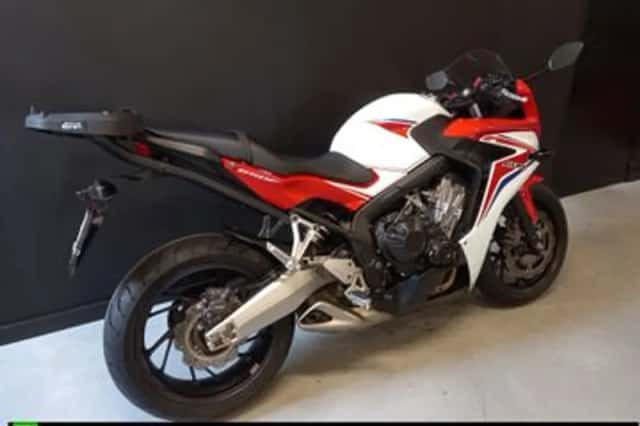 Honda CBR (2015) thumbnail 4