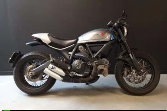 DUCATI SCRAMBLER (2017) thumbnail 3