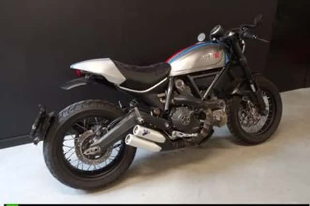 DUCATI SCRAMBLER (2017) thumbnail 6
