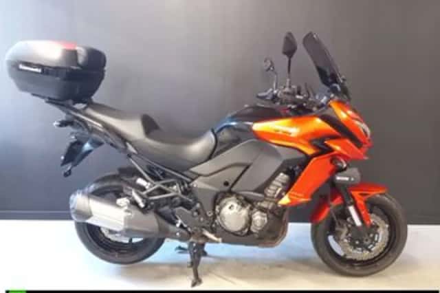KAWASAKI VERSYS (2015) thumbnail 1