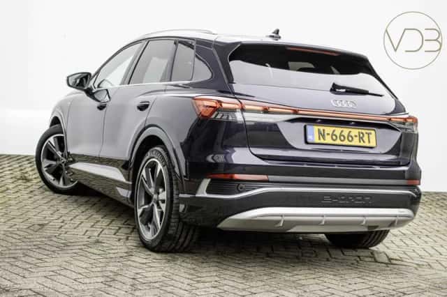 Audi Q4 e-tron (2021) thumbnail 6