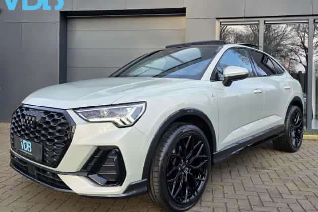 Audi Q3 Sportback (2024) thumbnail 1