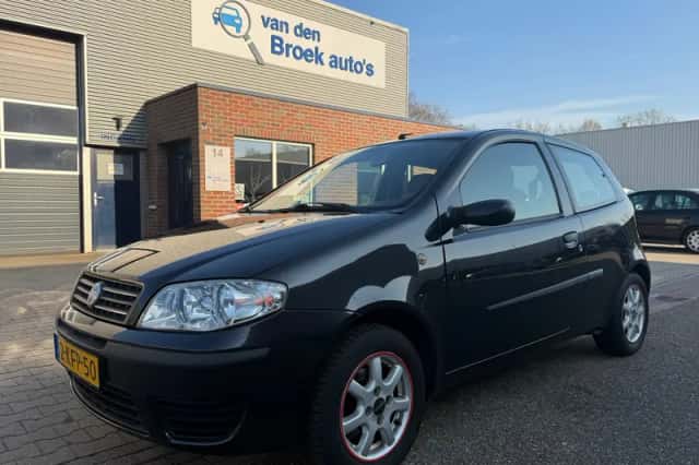 Fiat Punto (2003) thumbnail 1