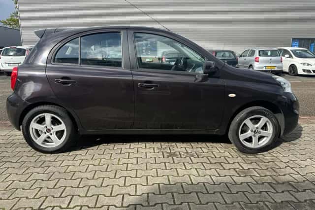Nissan Micra (2017) thumbnail 5