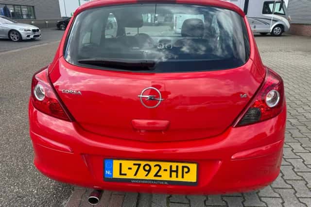 Opel Corsa (2007) thumbnail 5