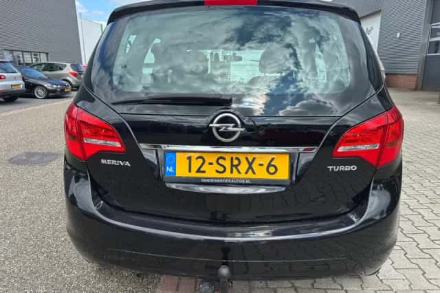Opel Meriva (2011) thumbnail 4