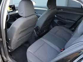 Volkswagen Golf (2025) thumbnail 21