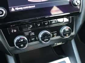 Škoda Octavia (2019) thumbnail 28