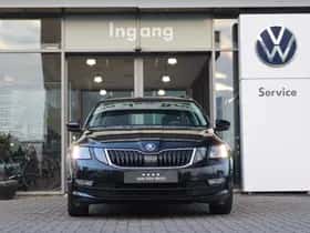 Škoda Octavia (2019) thumbnail 4