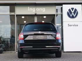 Škoda Octavia (2019) thumbnail 8
