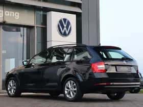 Škoda Octavia (2019) thumbnail 10