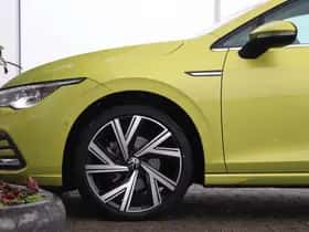 Volkswagen Golf (2020) thumbnail 2