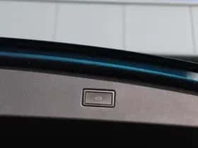 Volkswagen Tiguan (2021) thumbnail 14