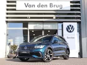 Volkswagen Tiguan (2021) thumbnail 3