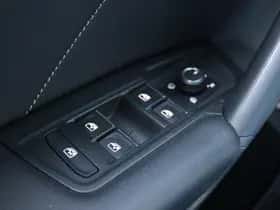 Volkswagen Tiguan (2021) thumbnail 36