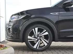 Volkswagen T-Cross (2019) thumbnail 2