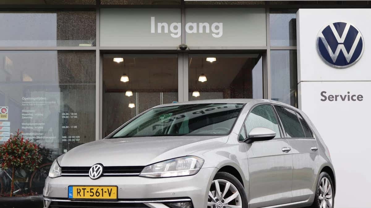 Volkswagen Golf (2018) — foto 1
