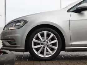 Volkswagen Golf (2018) thumbnail 2