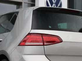Volkswagen Golf (2018) thumbnail 9