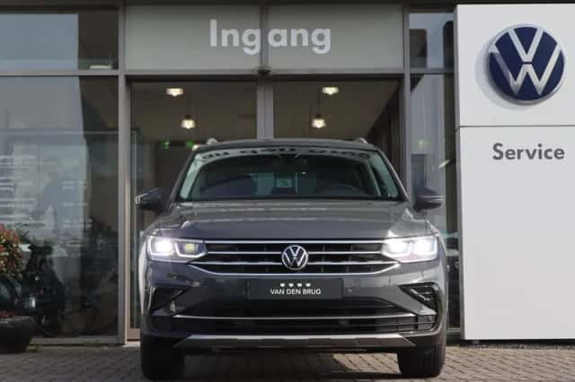 Volkswagen Tiguan (2022) thumbnail 4