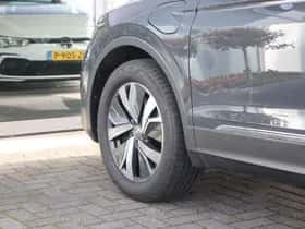 Volkswagen Tiguan (2022) thumbnail 7