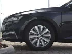 Škoda Superb (2022) thumbnail 2
