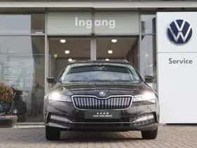 Škoda Superb (2022) thumbnail 4