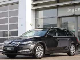 Škoda Superb (2022) thumbnail 6
