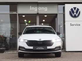 Škoda Octavia (2022) thumbnail 4