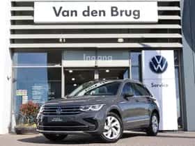 Volkswagen Tiguan (2022) thumbnail 3