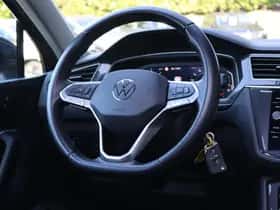 Volkswagen Tiguan (2022) thumbnail 23
