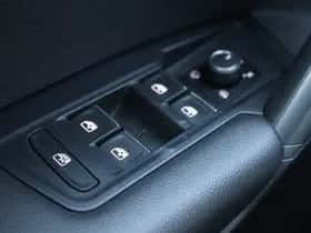 Volkswagen Tiguan (2022) thumbnail 36