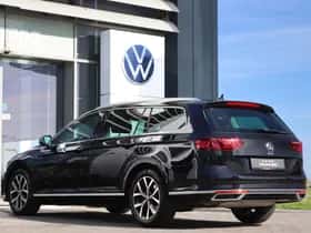 Volkswagen Passat (2022) thumbnail 12