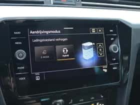 Volkswagen Passat (2022) thumbnail 29