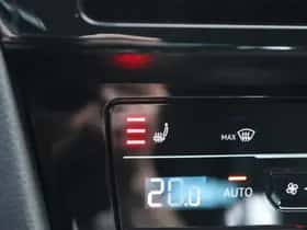 Volkswagen Passat (2022) thumbnail 32
