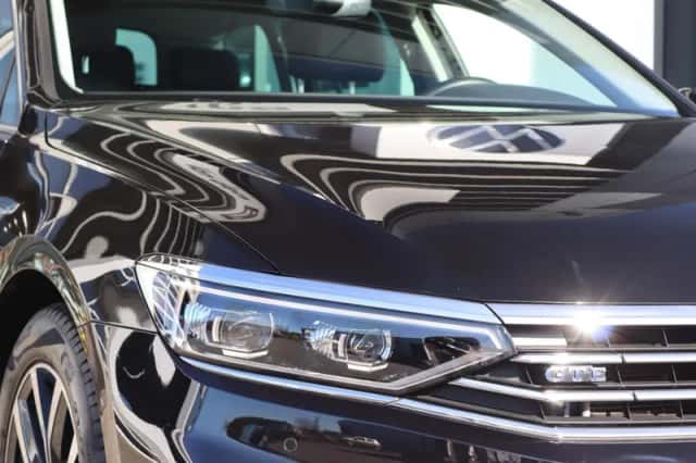 Volkswagen Passat (2022) thumbnail 5