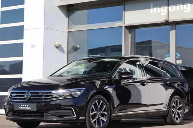 Volkswagen Passat (2022) thumbnail 6