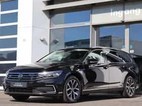 Volkswagen Passat (2022) thumbnail 6