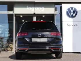 Volkswagen Passat (2022) thumbnail 9