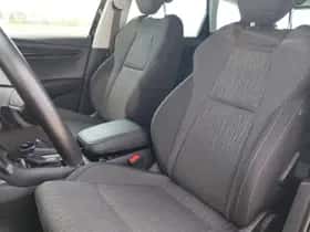 Škoda Karoq (2018) thumbnail 15