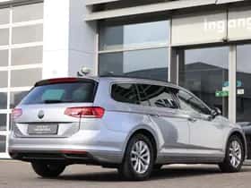 Volkswagen Passat (2023) thumbnail 11