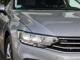 Volkswagen Passat (2023) thumbnail 5
