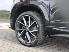 Škoda Karoq (2022) thumbnail 2